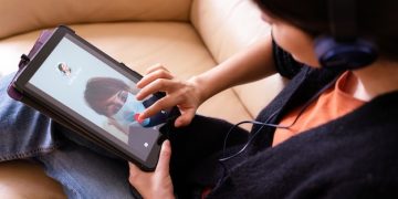 How to Choose the Right Telemedicine Platform for Your Needs in 2025 - Cover Image