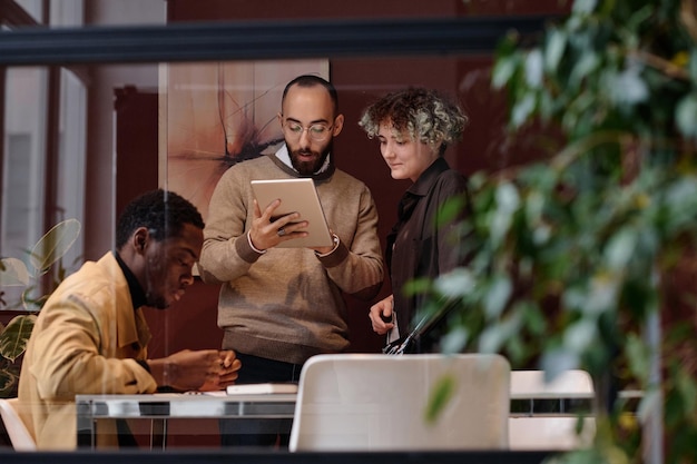 Generative AI in the Workplace: 7 Ways to Boost Productivity